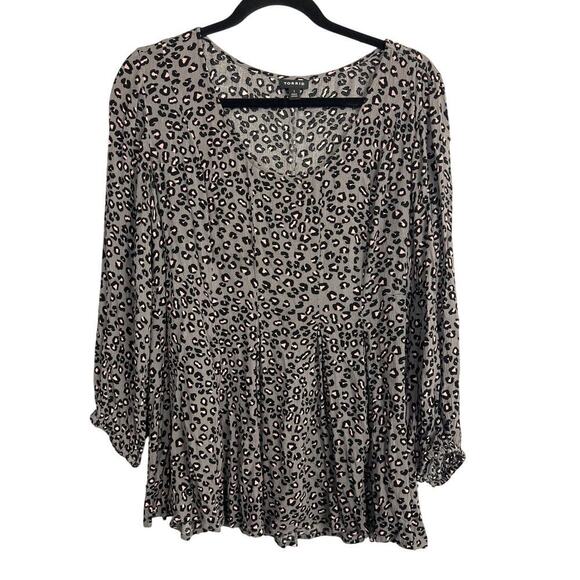 Torrid Fit And Flare Crinkle Gauze Top Size 1 - Picture 10 of 13